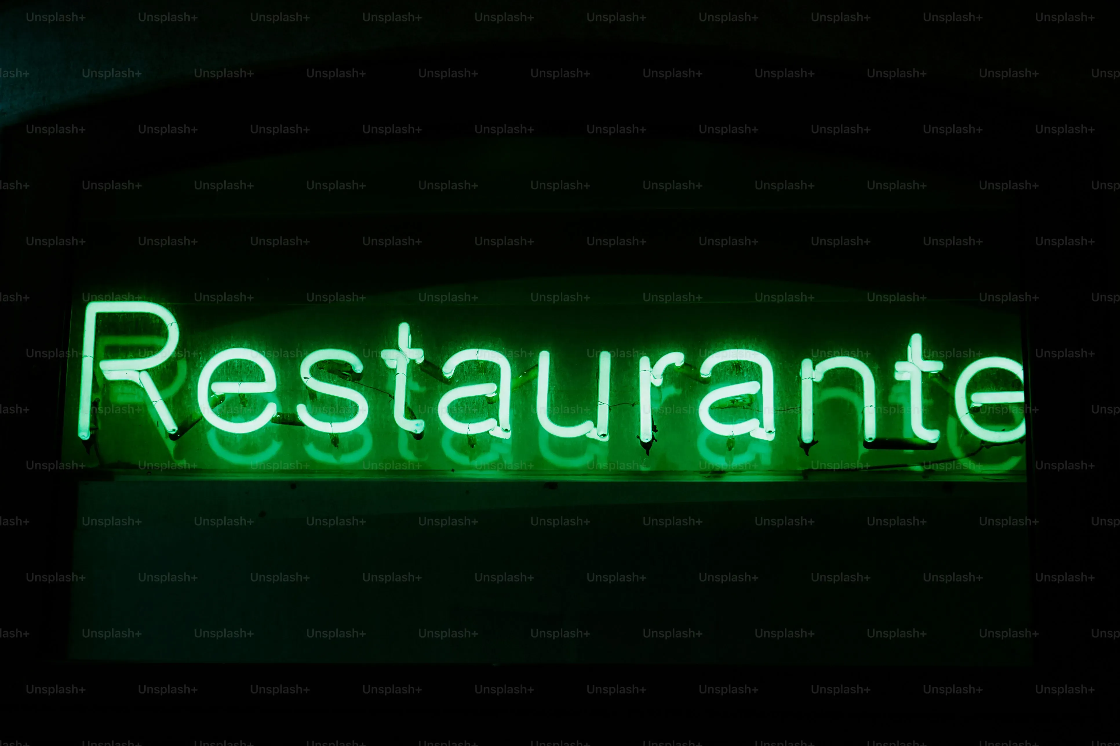 Decoding the Menu: What to Order for a Healthy Dinner at Restaurants Near Me