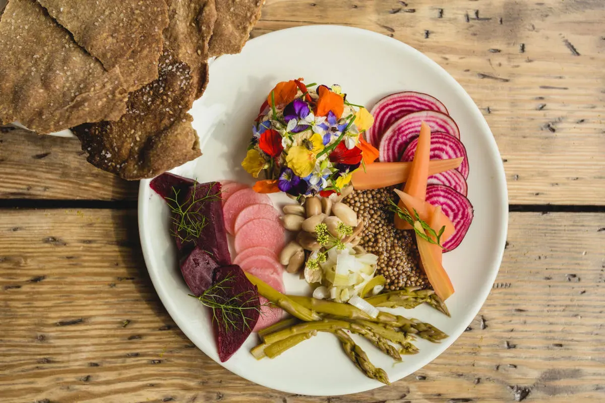 Spotlight: Restaurants Serving Up Healthy Dinner Virginia Beach Locals Love